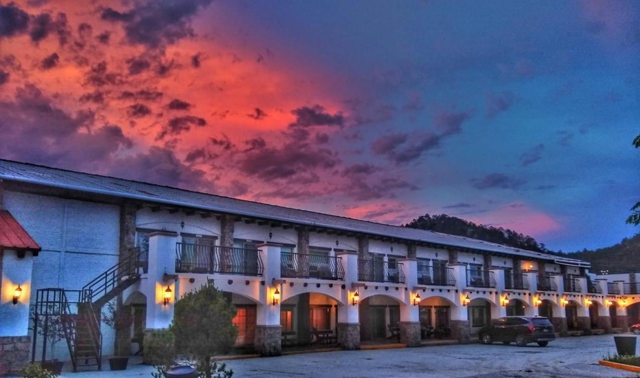Hotel Quinta Mision Creel Esterno foto